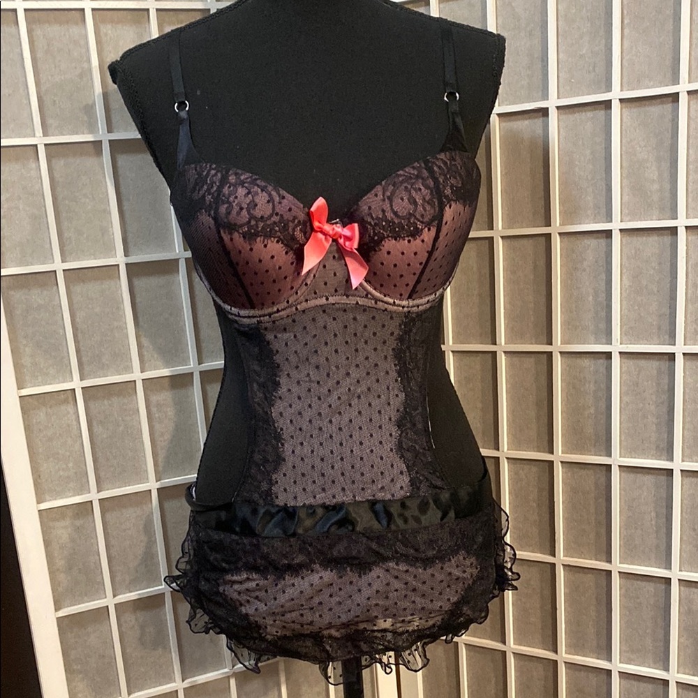 NEW VICTORIA’S SECRET POLKADOT BOW MESH FRENCH MAID APRON LINGERIE 34D🖤